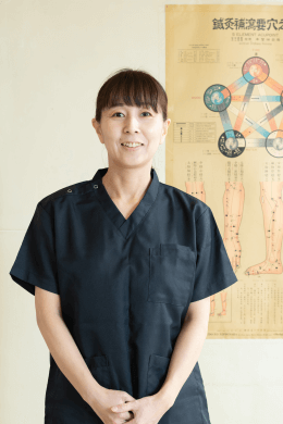 女性スタッフ