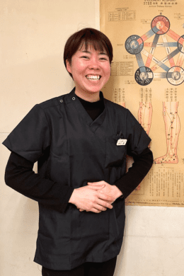 女性スタッフ